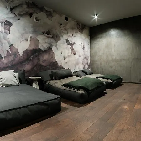 Zara Boutique Szomolnok