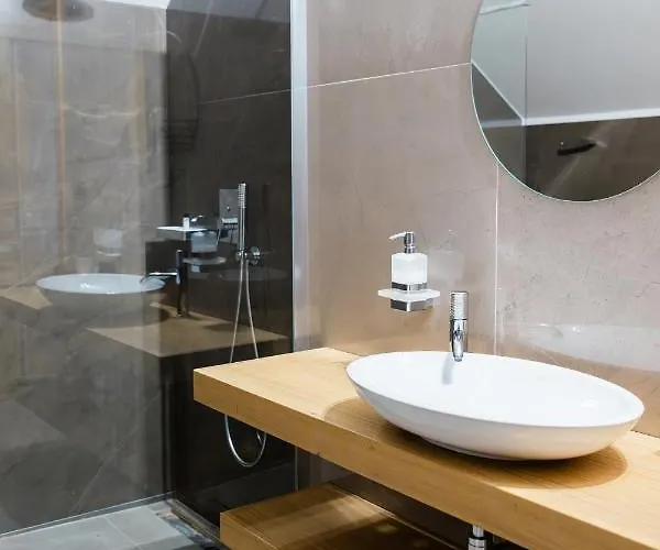 Zara Boutique Smolnik