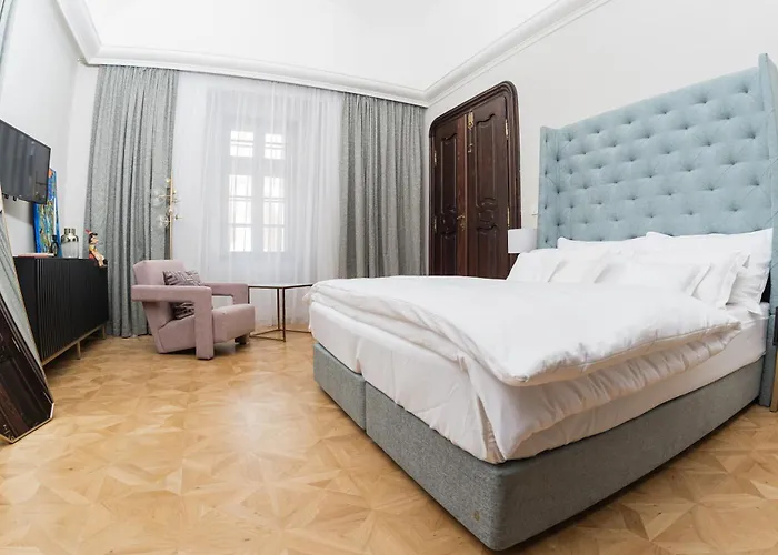 Zara Boutique * Smolnik